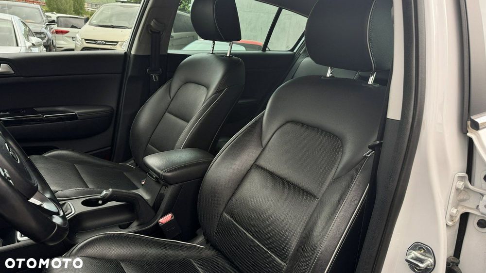 Kia Sportage - 14