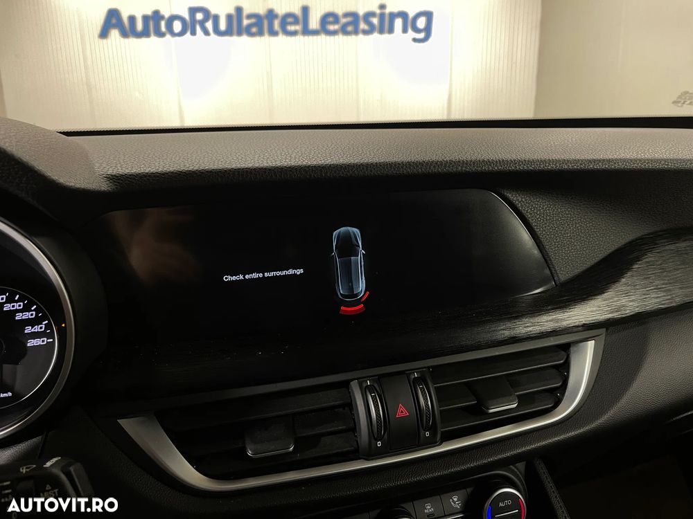 Alfa Romeo Stelvio 2.2 16V AT8 Q4 Business - 13