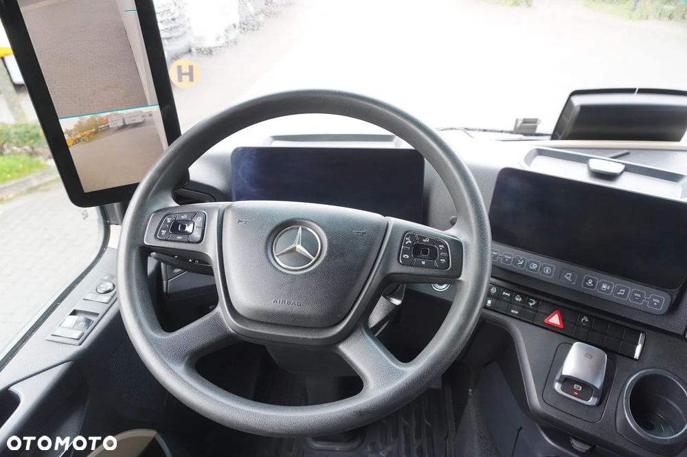 Mercedes-Benz Actros 2545 MP5 / Chłodnia Lecapitaine 18 EPAL / Bitemperatura / Carrier Supra 850 MT / ADR AT - 20