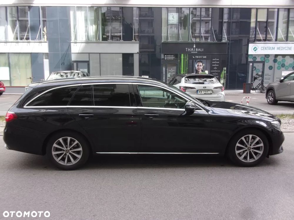 Mercedes-Benz Klasa E 220 d 4-Matic 9G-TRONIC - 5