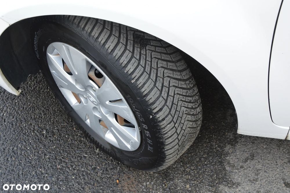 Hyundai ix20 1.4 UEFA EURO 2012 Edition - 23