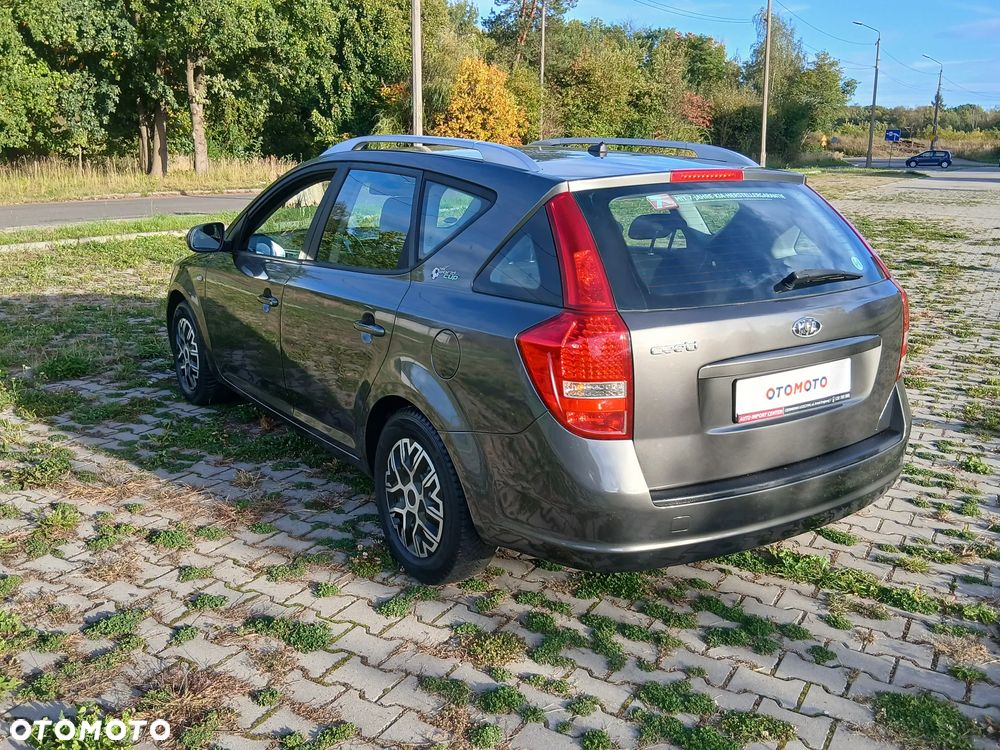 Kia Ceed 1.6 CVVT Vision - 26