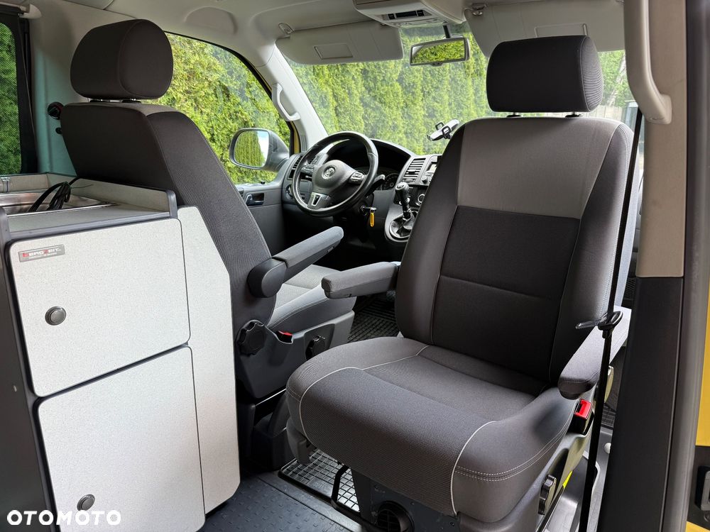 Volkswagen Multivan - 19