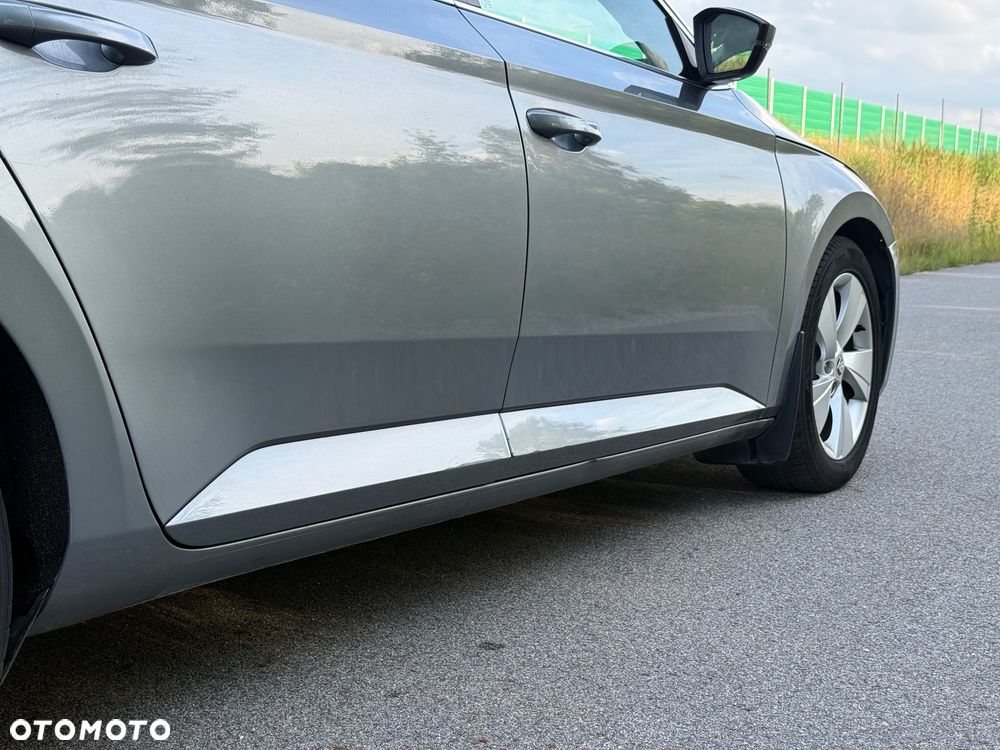 Skoda Superb 1.6 TDI Ambition Greenline - 33