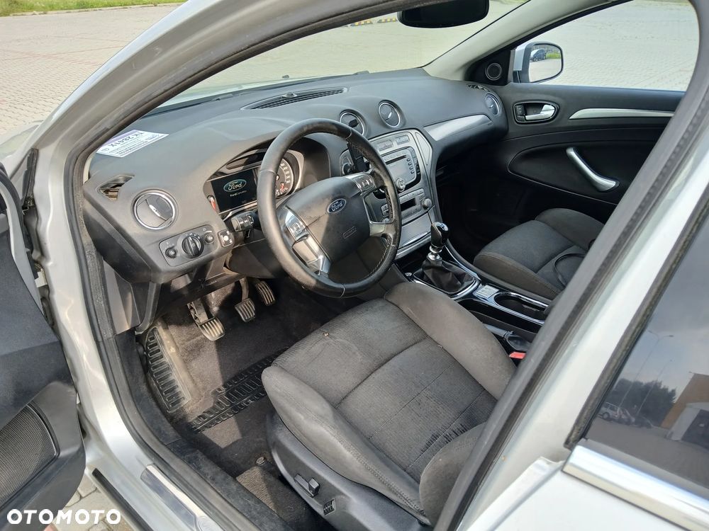 Ford Mondeo 2.0 Turnier Titanium - 6