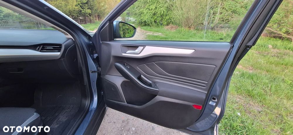 Ford Focus 1.0 EcoBoost Trend Edition - 10