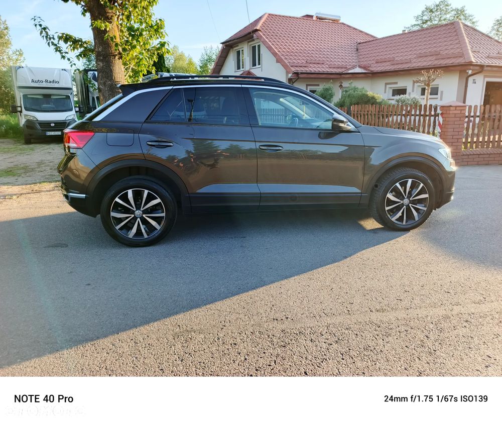 Volkswagen T-Roc - 11