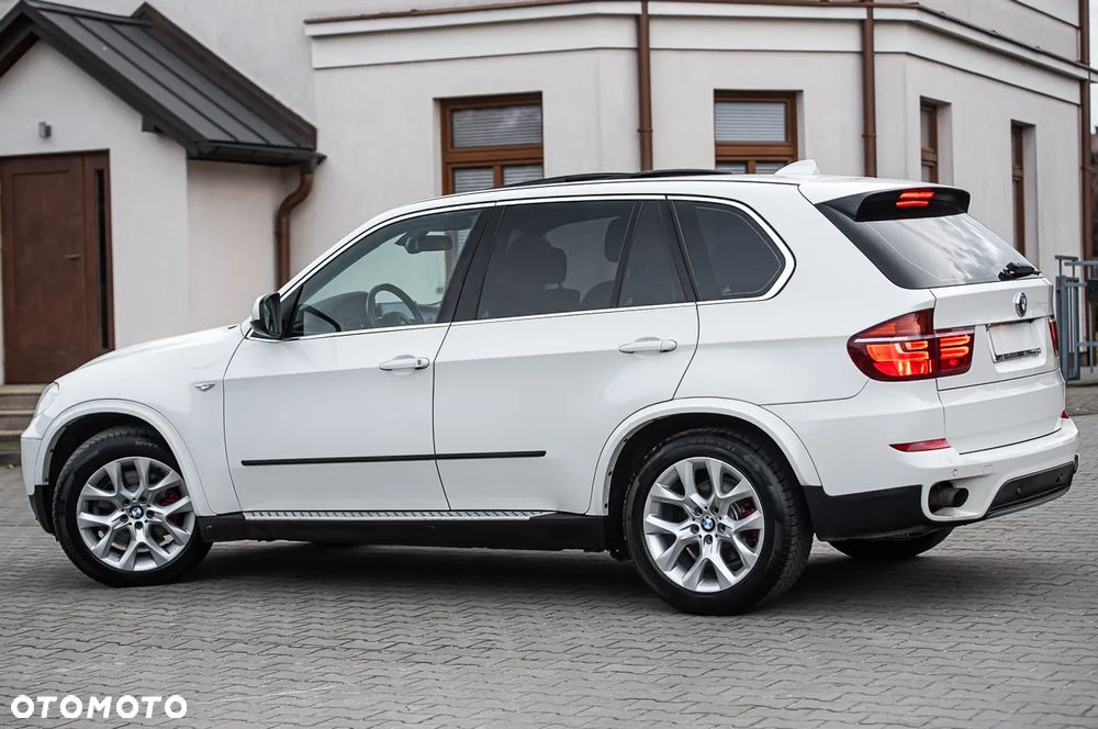 BMW X5 xDrive35i Edition Exclusive - 7