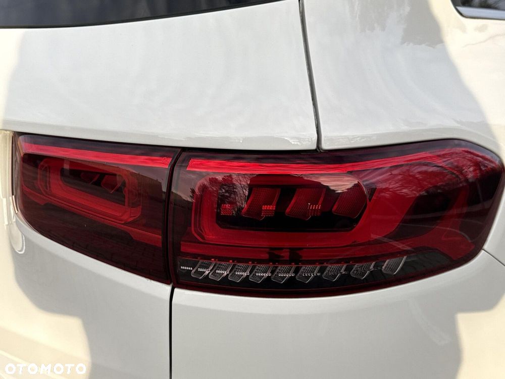 Mercedes-Benz GLB 200 d 8G-DCT - 13