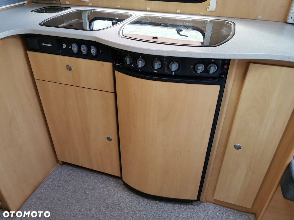 Dethleffs Camper - 16