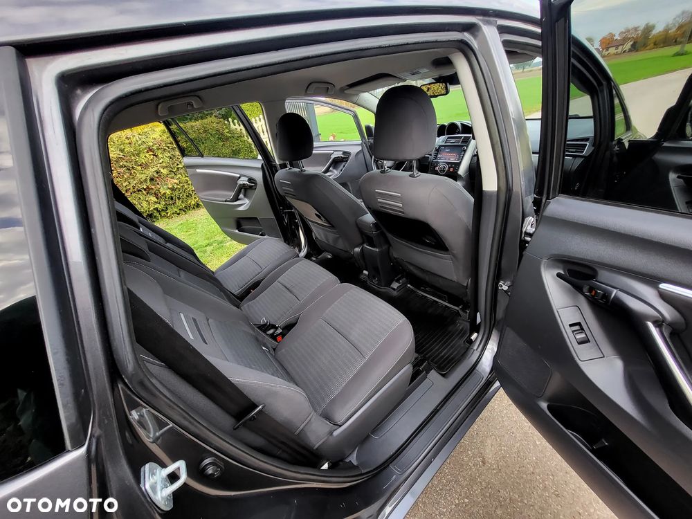 Toyota Verso - 11