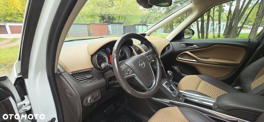 Opel Zafira - 24