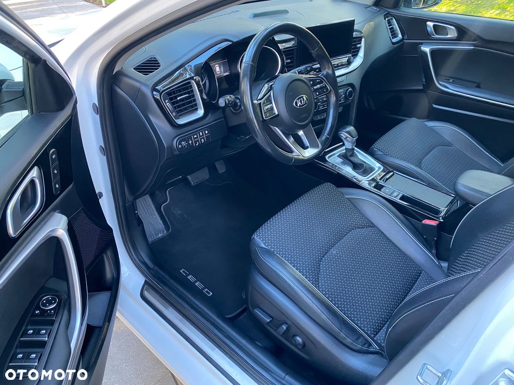 Kia Ceed - 19