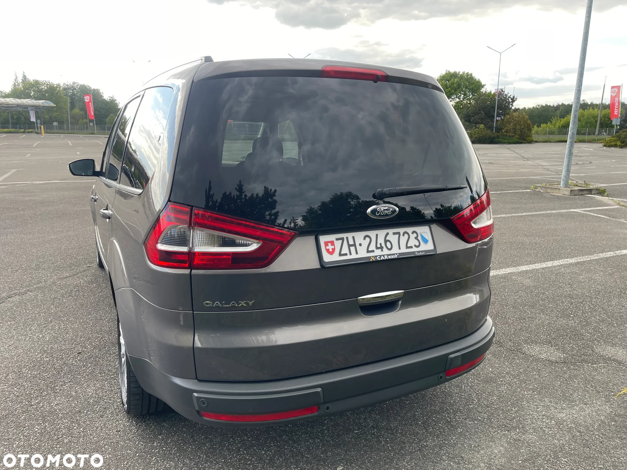 Ford Galaxy 2.0 TDCi Ghia - 19