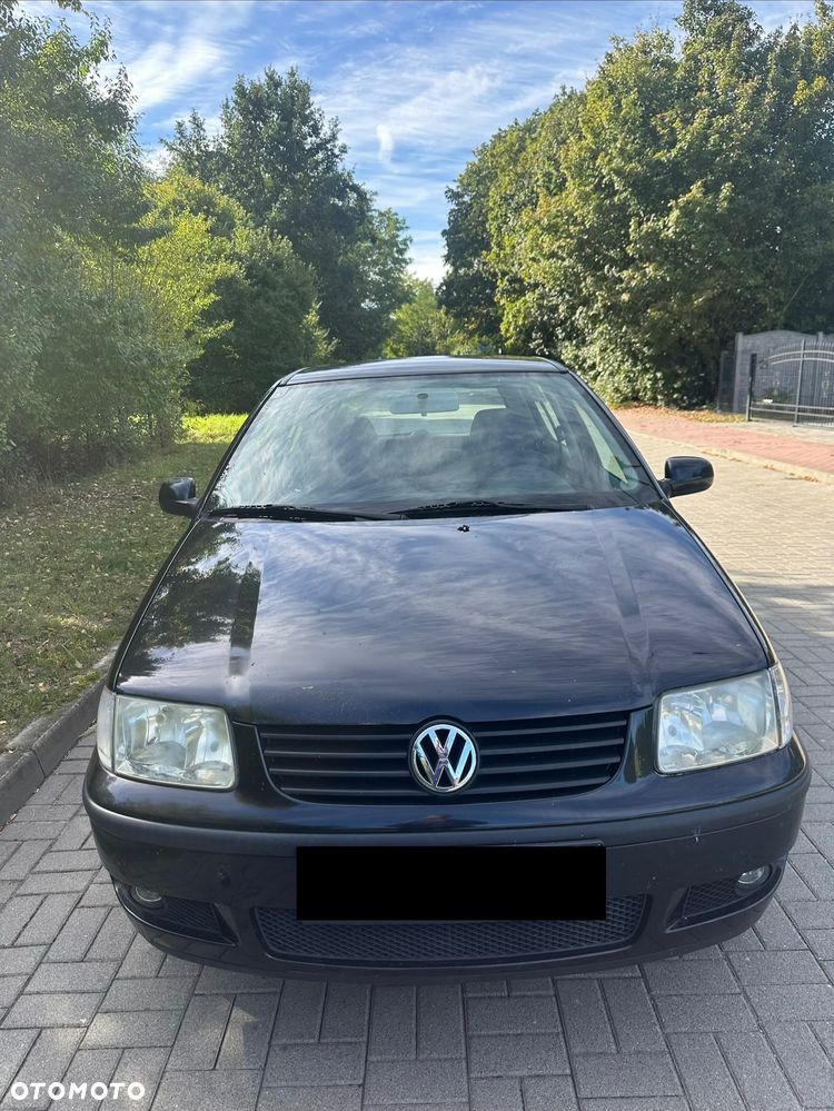 Volkswagen Polo - 2