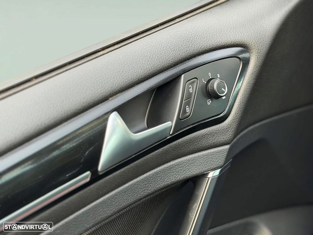 VW Golf 2.0 TSi GTi Performance - 11