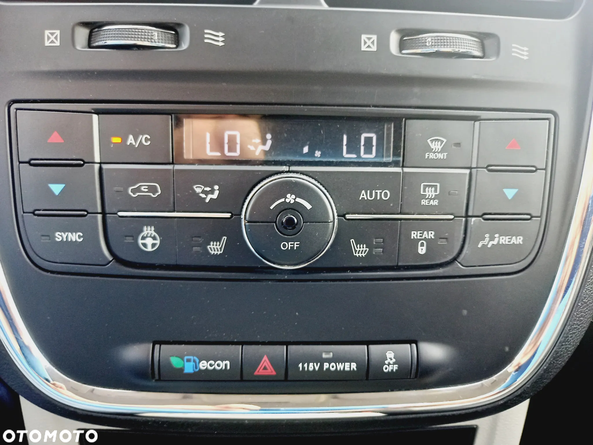 Chrysler Town & Country 3.6 Touring - 14