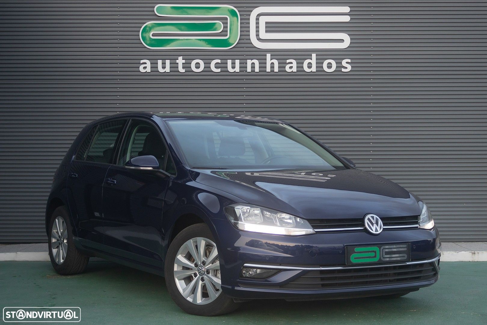 VW Golf 1.6 TDI Highline - 1