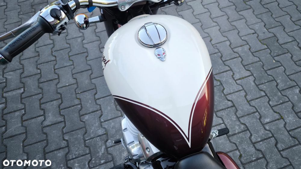 Royal Enfield Classic - 11