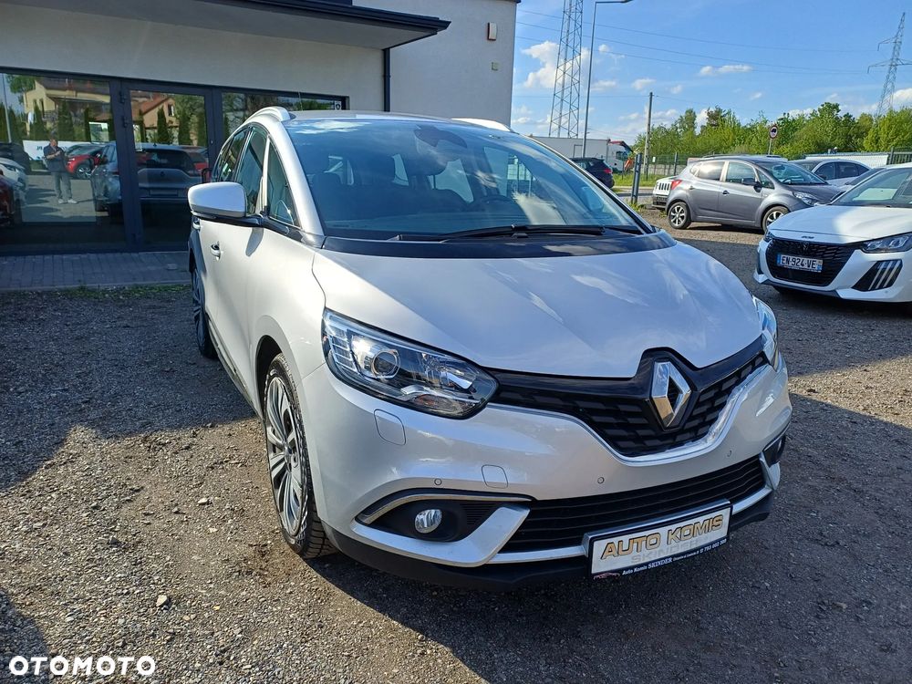 Renault Grand Scenic - 9