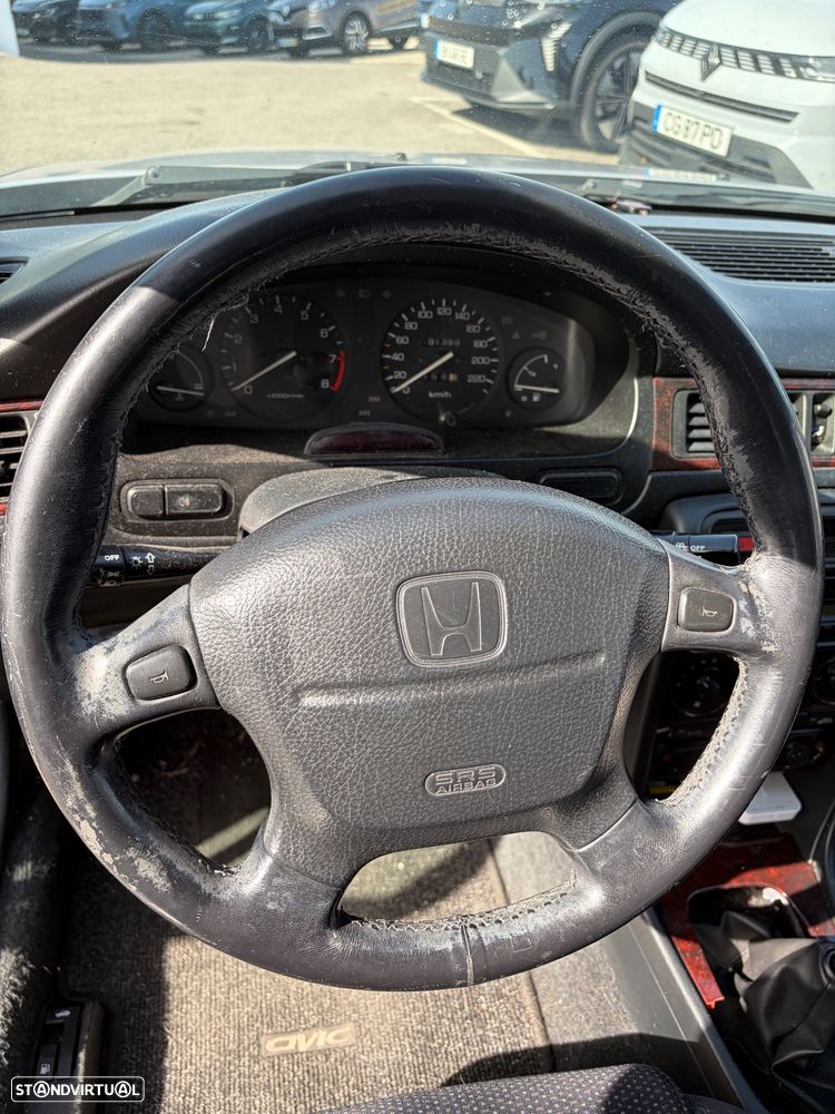Honda Civic 1.4i Profile - 9