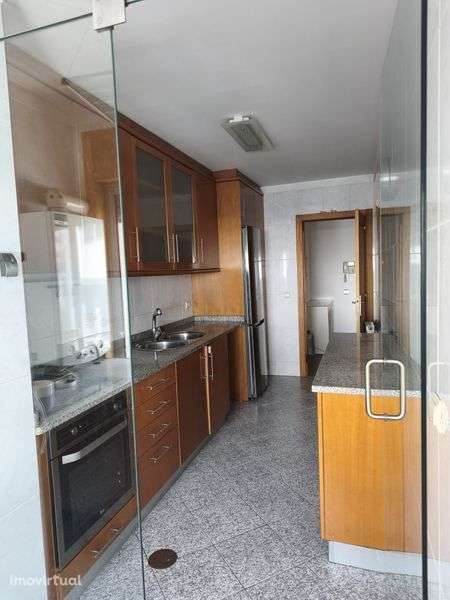 Apartamento T2+1 Matosinhos Sul - Rua Roberto Ivens - Grande imagem: 4/12