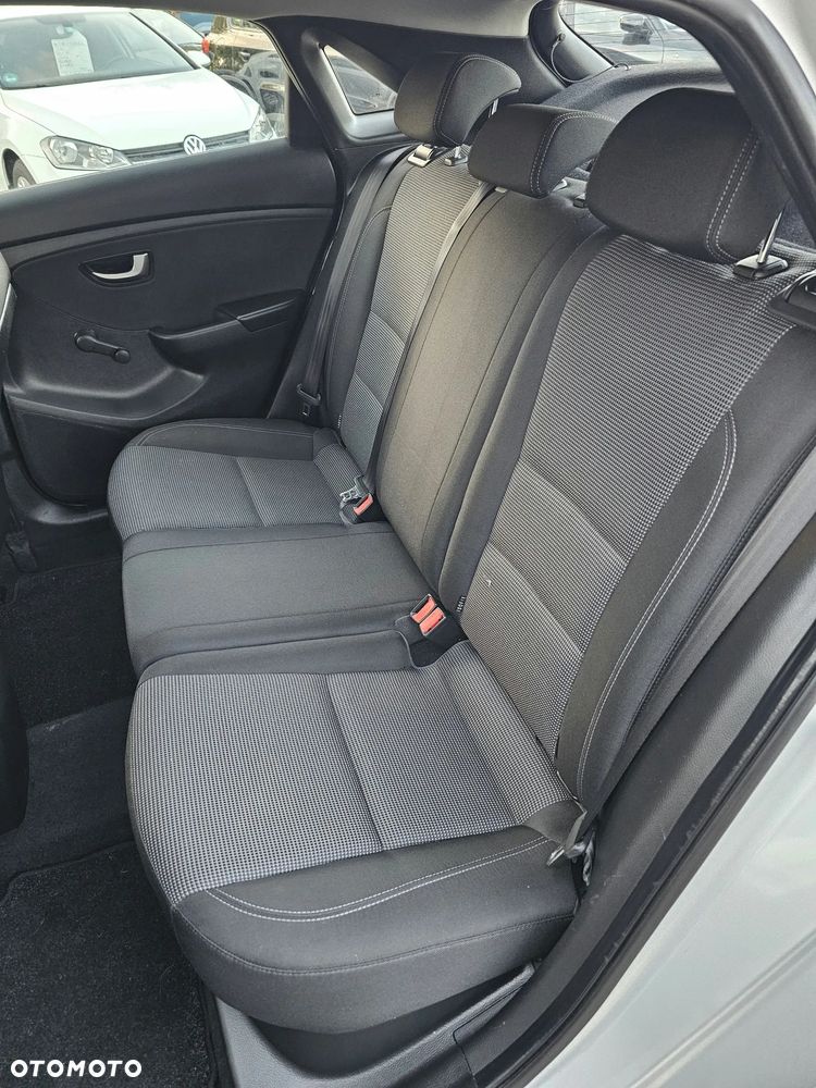 Hyundai i30 - 22