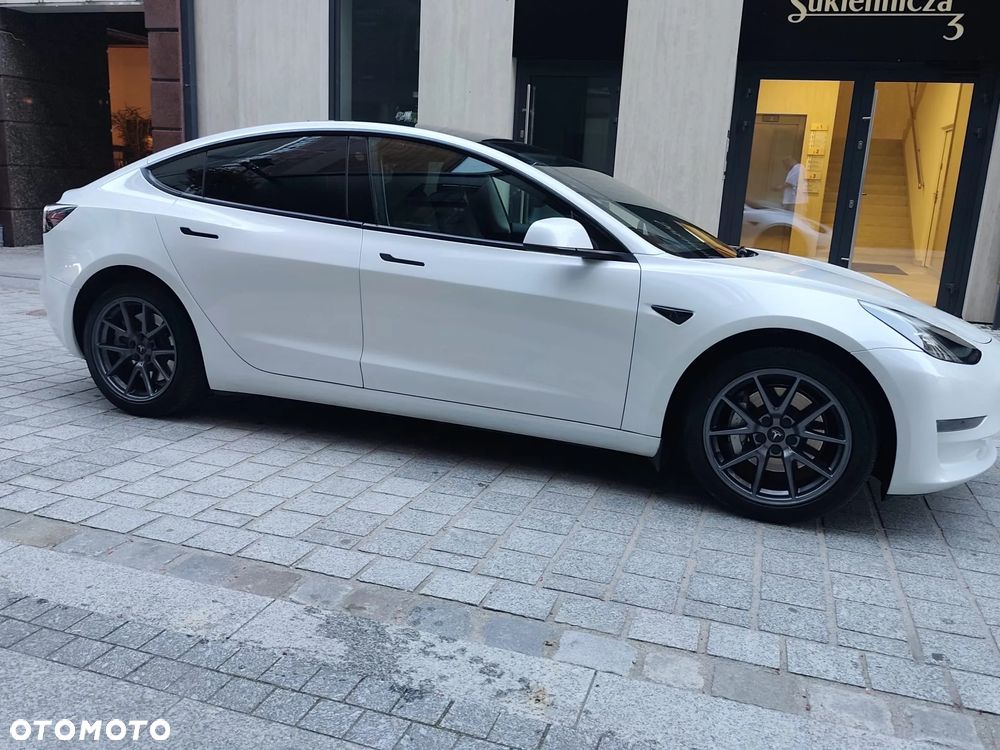 Tesla Model 3 RWD - 6