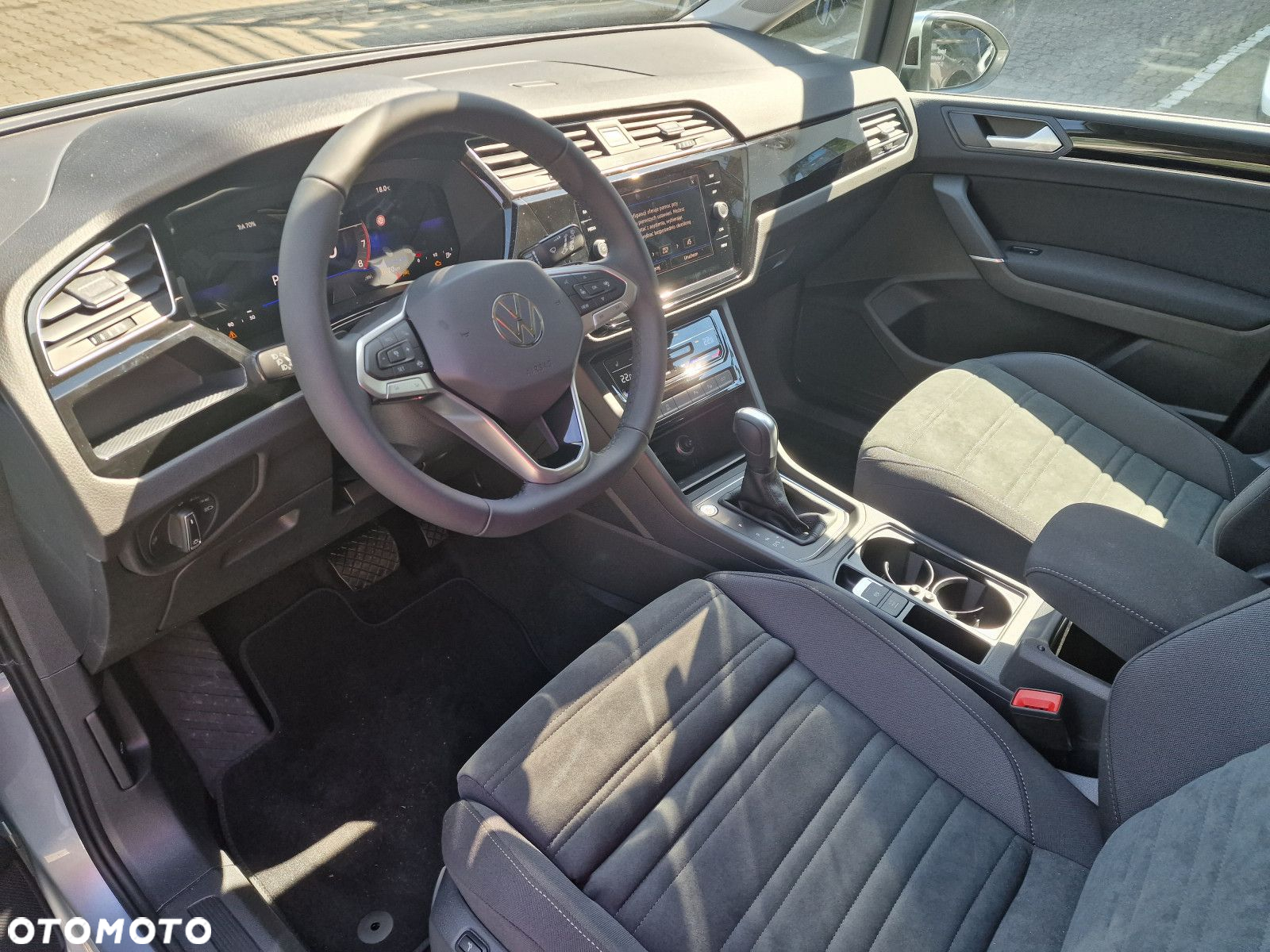 Volkswagen Touran 1.5 TSI EVO Comfortline DSG - 11
