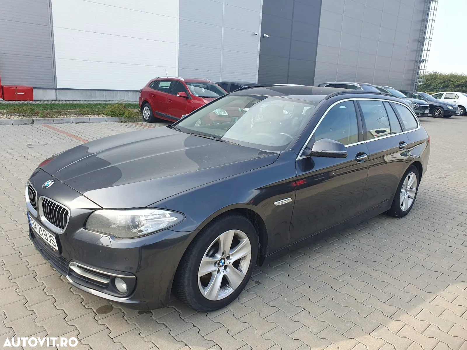 BMW Seria 5 520d xDrive - 3