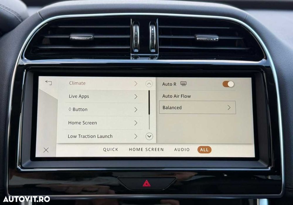 Jaguar XE D200 RWD MHEV R-Dynamic S - 36