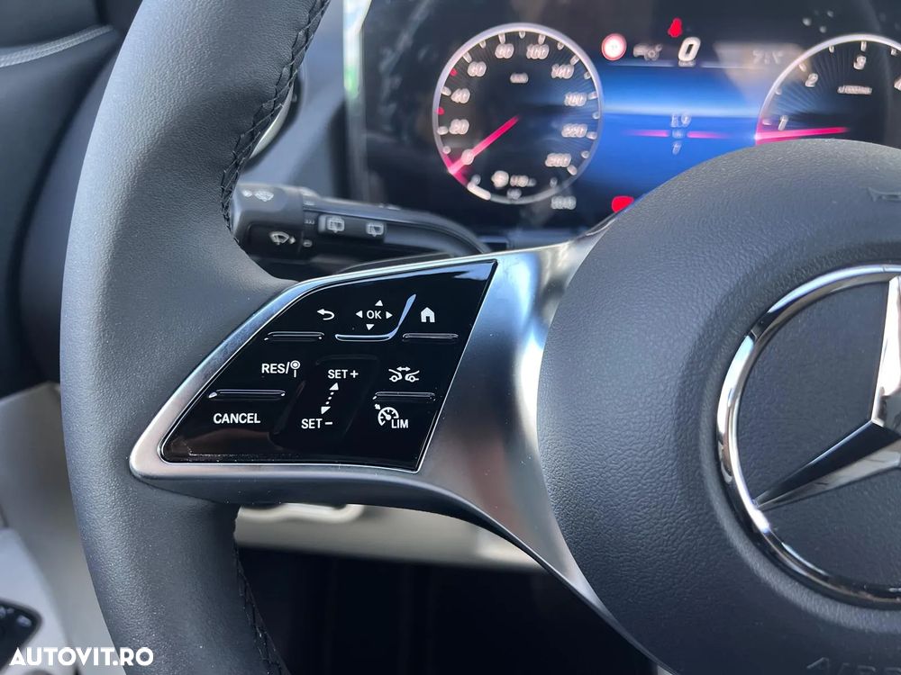 Mercedes-Benz GLA 200 d Aut. - 9