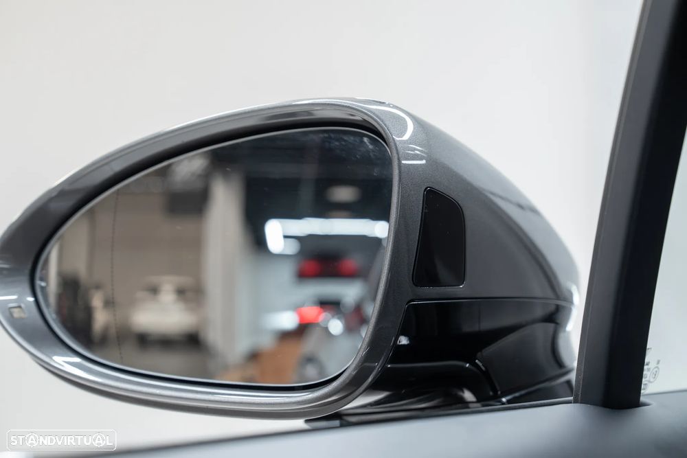 Porsche Panamera Sport Turismo 4 E-Hybrid - 23