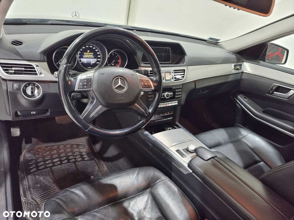 Mercedes-Benz Klasa E - 16