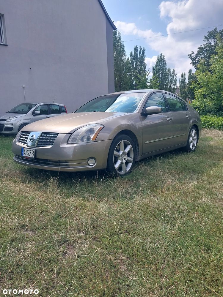 Nissan Maxima 3.5 SE - 4