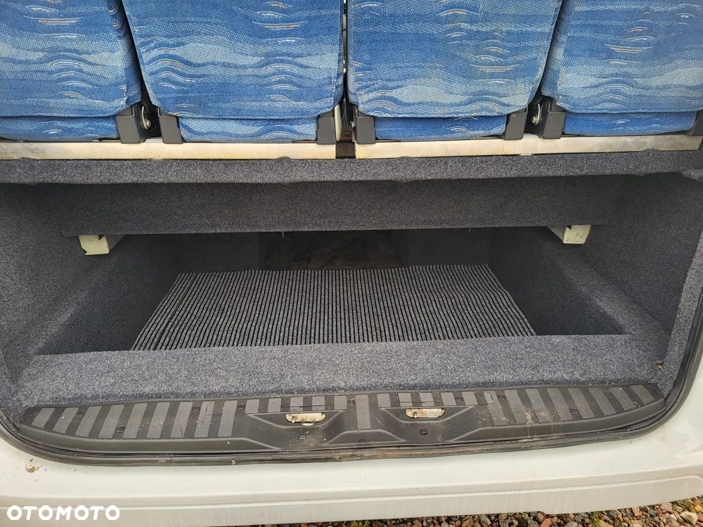 Mercedes-Benz Sprinter 518 CDI 24 miejsca siedzące + 5 stojących - 9