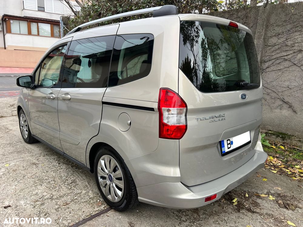 Ford Tourneo Courier 1.0 EcoBoost Trend - 17