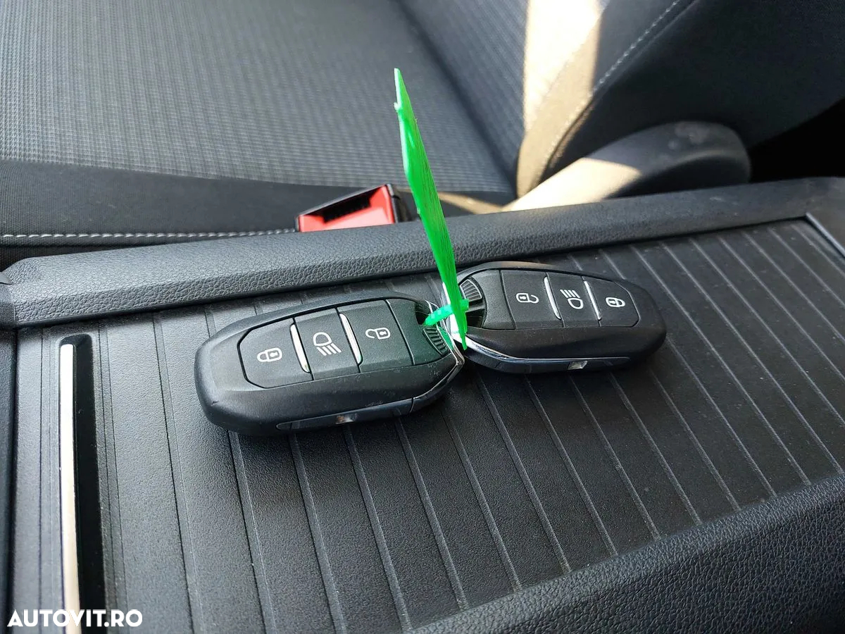 Toyota Proace City Verso 1.5 D-4D 102CP 5MT 4+1 L1H1 Family - 12