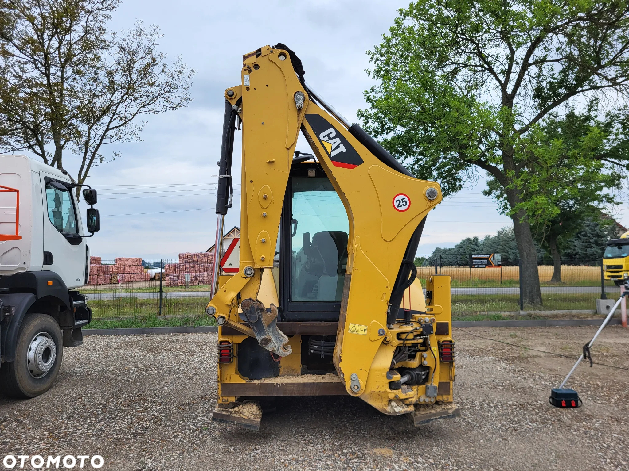 Caterpillar 428F2 - 4