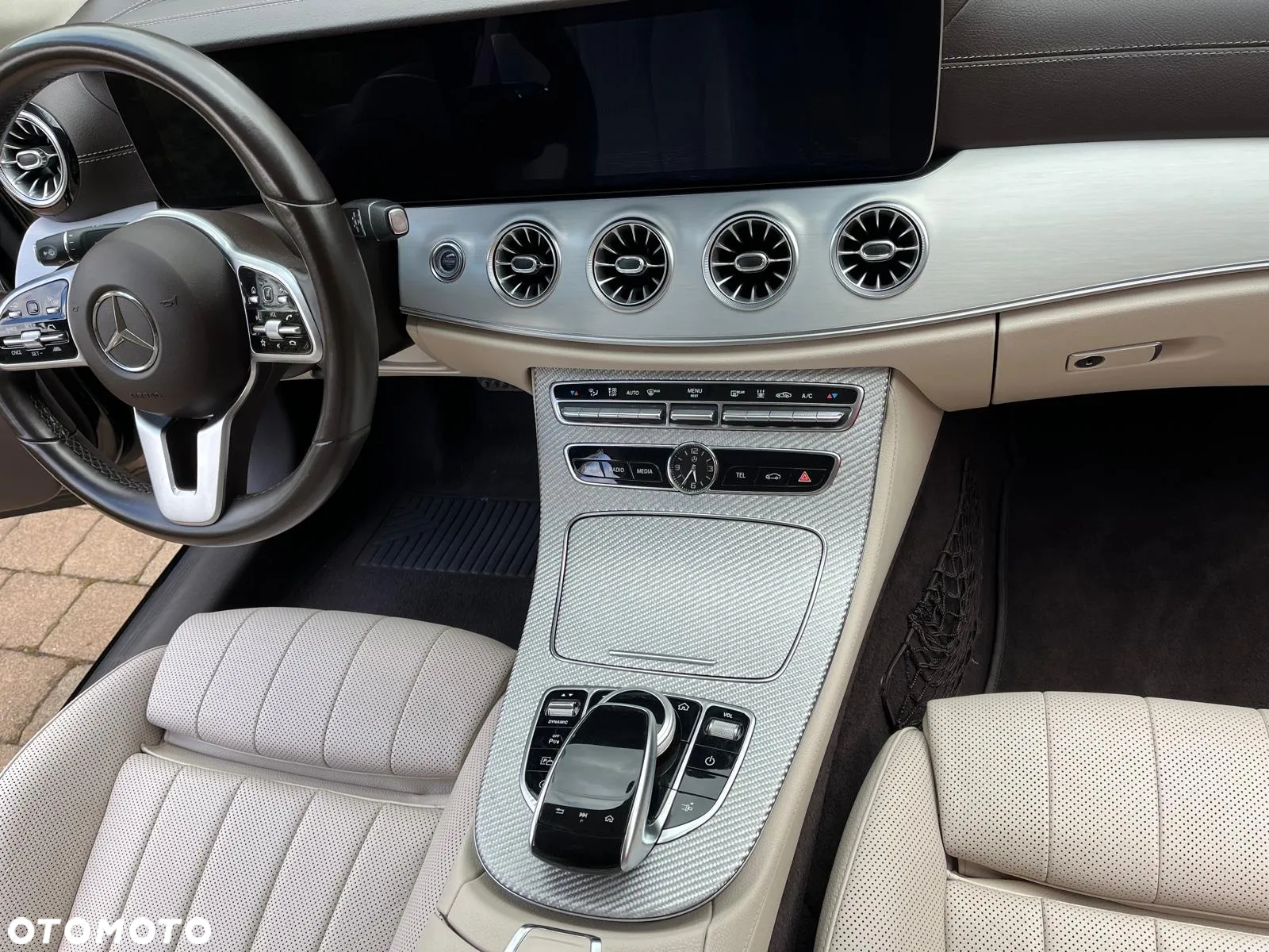 Mercedes-Benz Klasa E 220 d Coupe 4-Matic 9G-TRONIC - 20