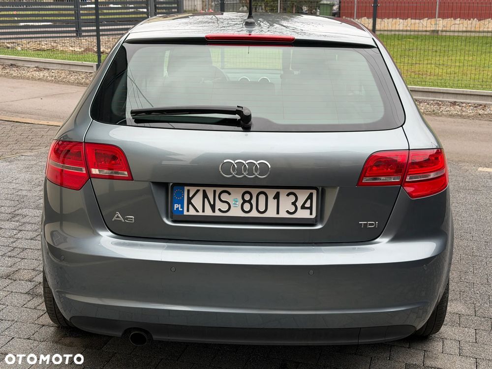 Audi A3 Sportback 1.6 TDI Ambiente - 17