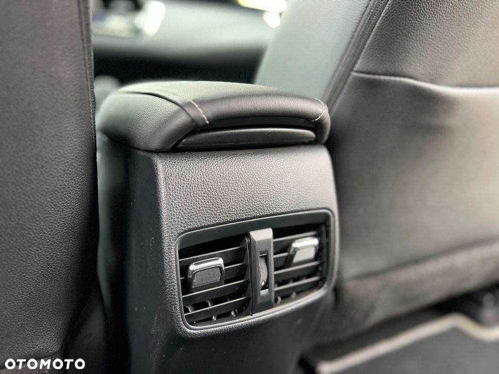 Toyota Corolla 1.8 Hybrid Executive - 37