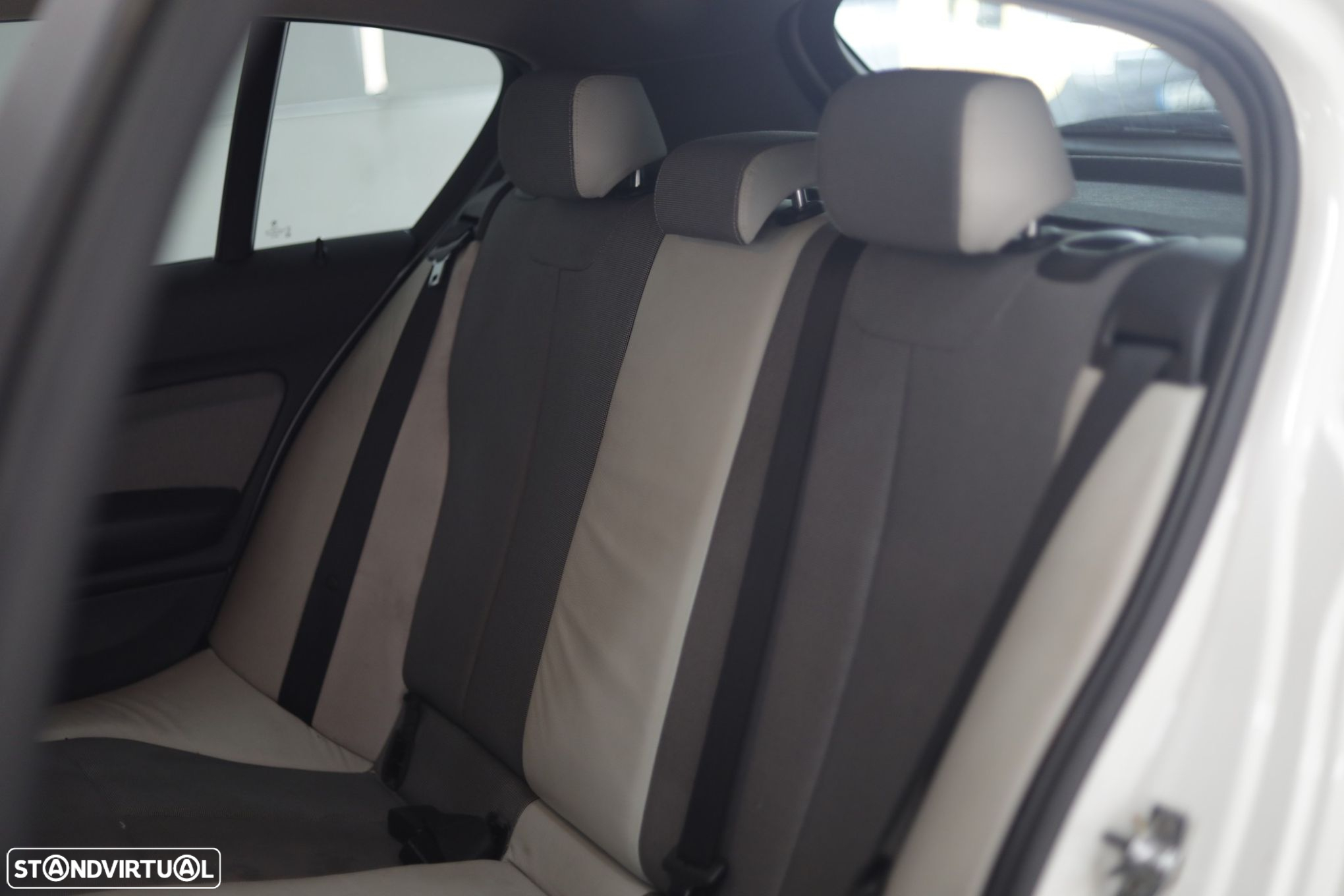 BMW 116 d EDynamics Line Urban - 18
