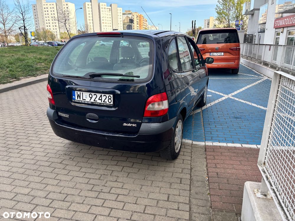 Renault Scenic 1.6 16V Alize - 4