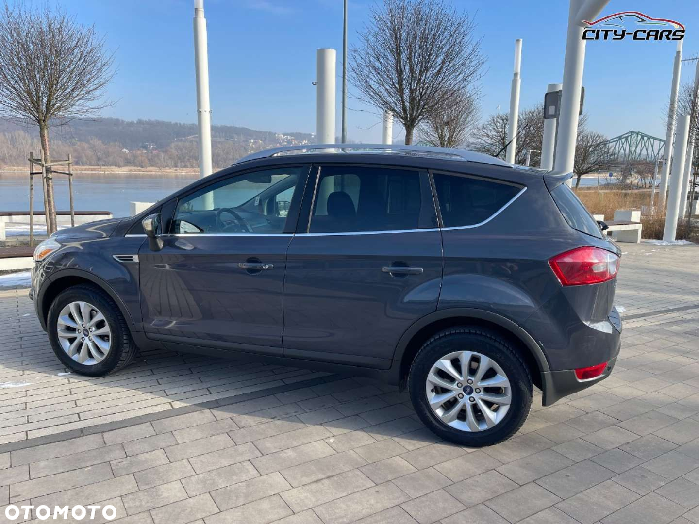 Ford Kuga - 29