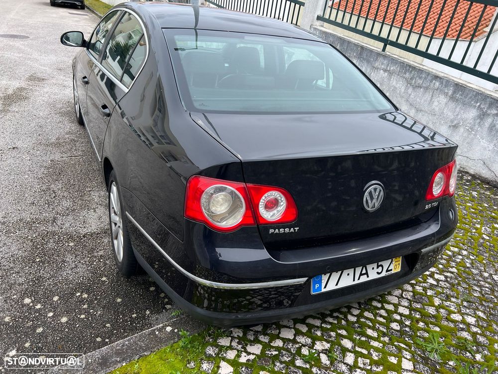 VW Passat 2.0 TDI 4M Highline - 8
