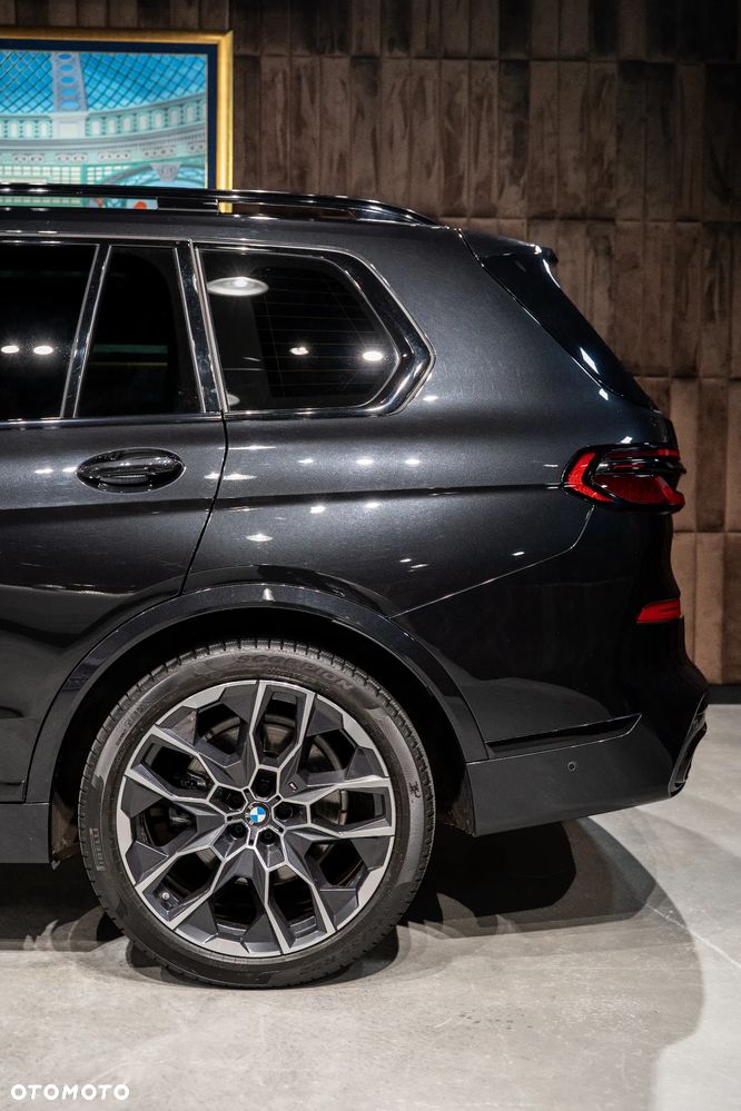 BMW X7 - 8
