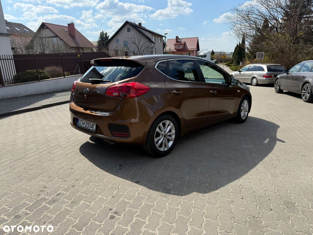 Kia Ceed 1.4 L - 3