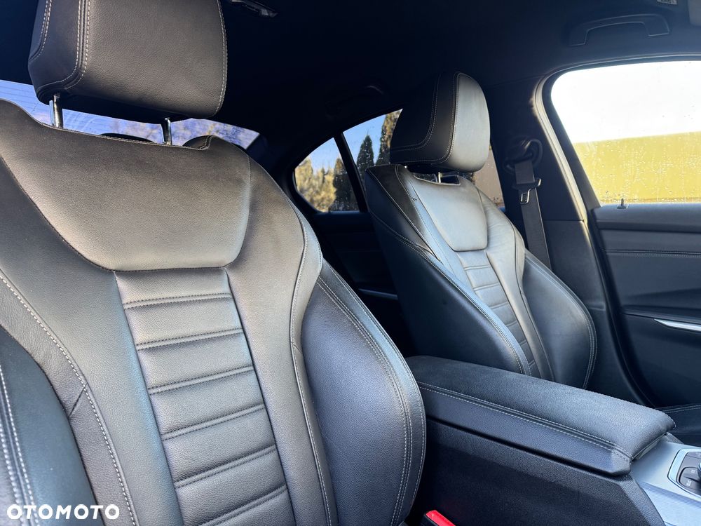 BMW Seria 3 320d M Sport Shadow - 15