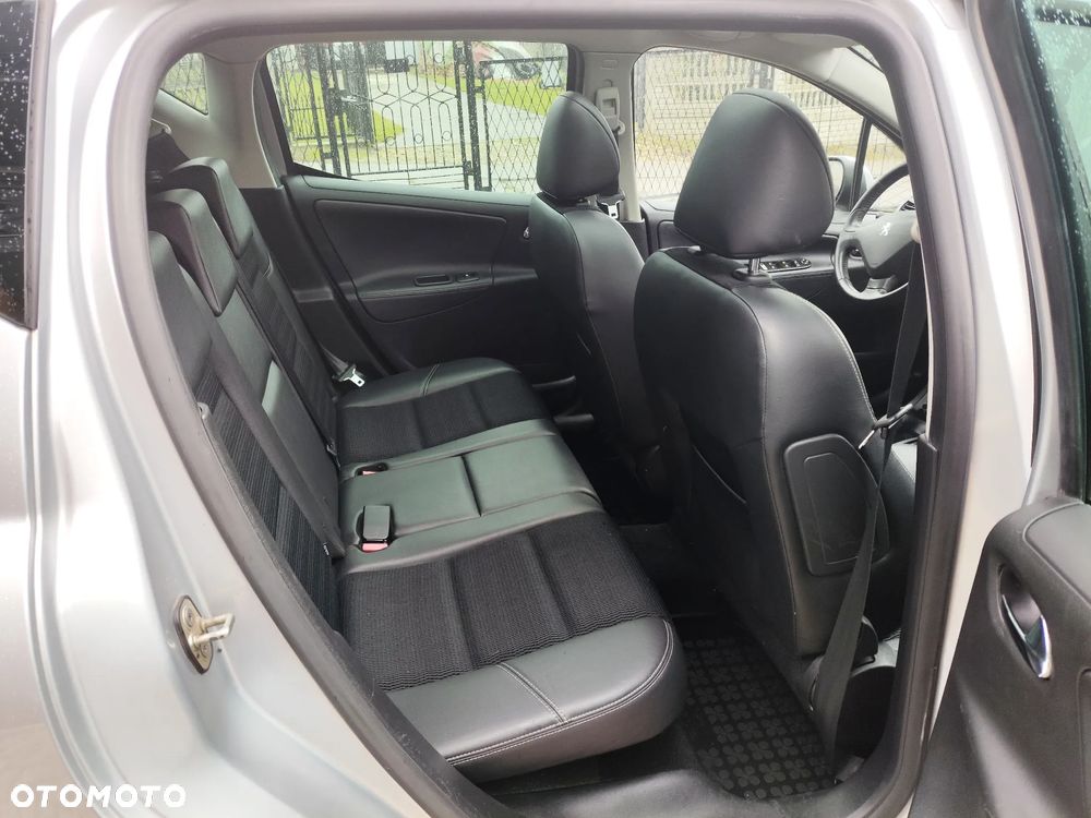 Peugeot 207 95 VTi Tendance - 12